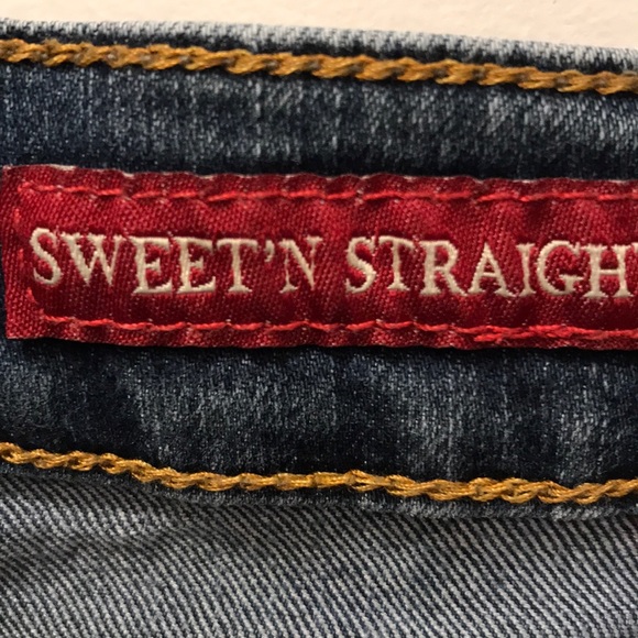 Lucky Brand Straight Leg Jeans - Medium Blue Denim - Picture 7 of 7